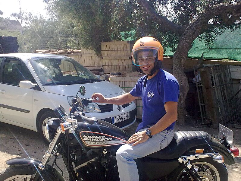 Carlos Alberto Flores Gil.