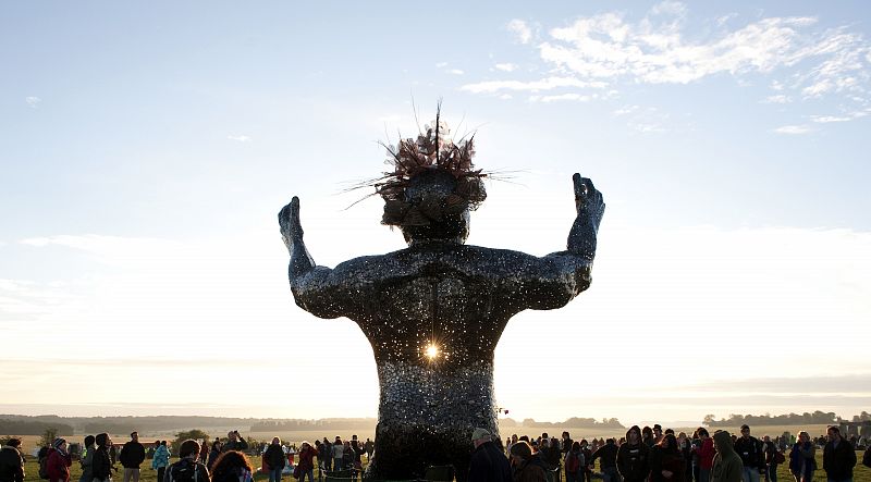 Los druidas también han estado simbólicamente presentes. Pertenecían a una orden religiosa pagana que data de la época celta de Gran Bretaña