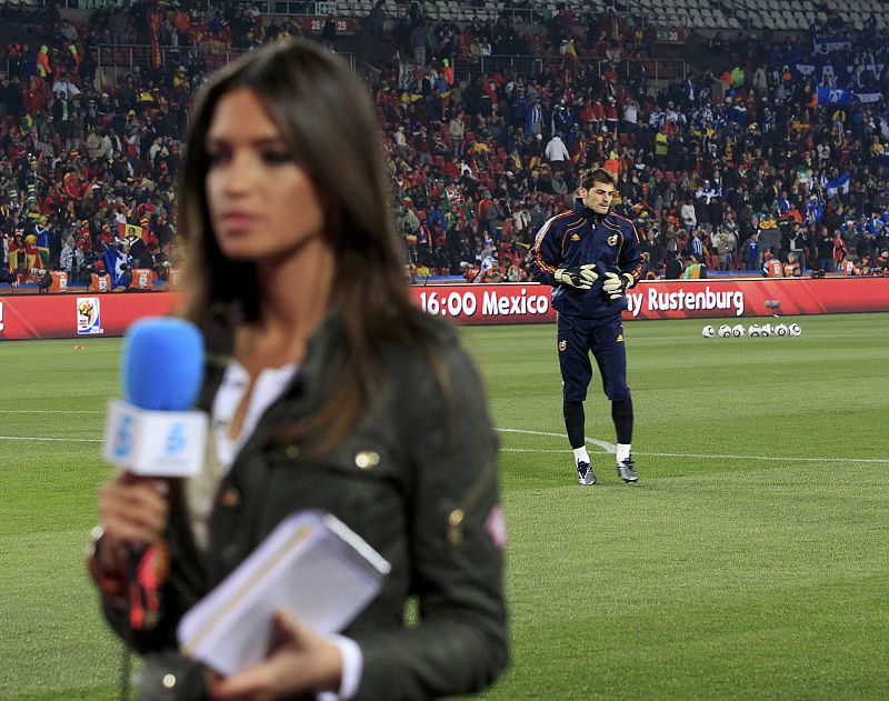 La periodista y novia del portero de España, Iker Casillas foco durante todo el Mundial 2010 de la prensa inglesa.