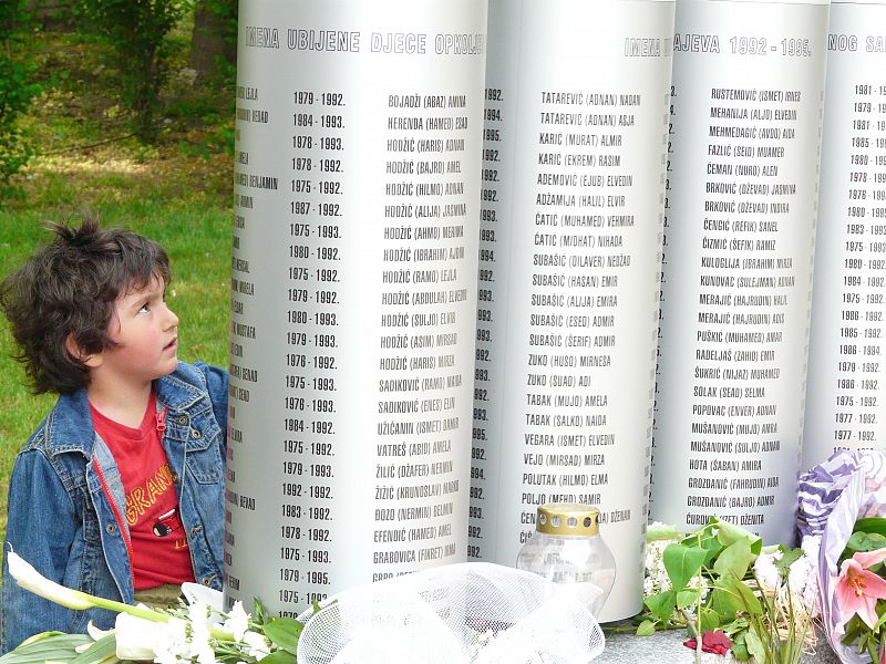 Sarajevo. Monumento a los niños fallecidos en la guerra