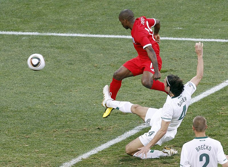 No fue Rooney, sino Defoe, el encargado de anotar por Inglaterra.