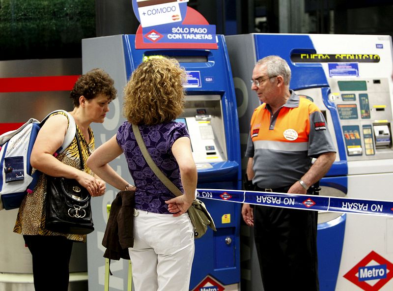 SEGUNDA JORNADA DE LA HUELGA DEL METRO