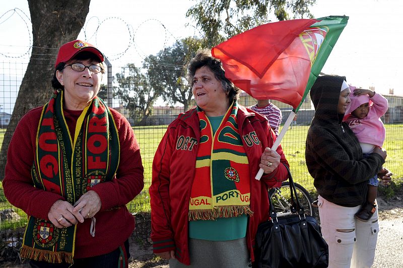 Las selección de Portugal, cuenta con más apoyos que España en este partido, debido a la colonia portuguesa que hay en Sudáfrica.