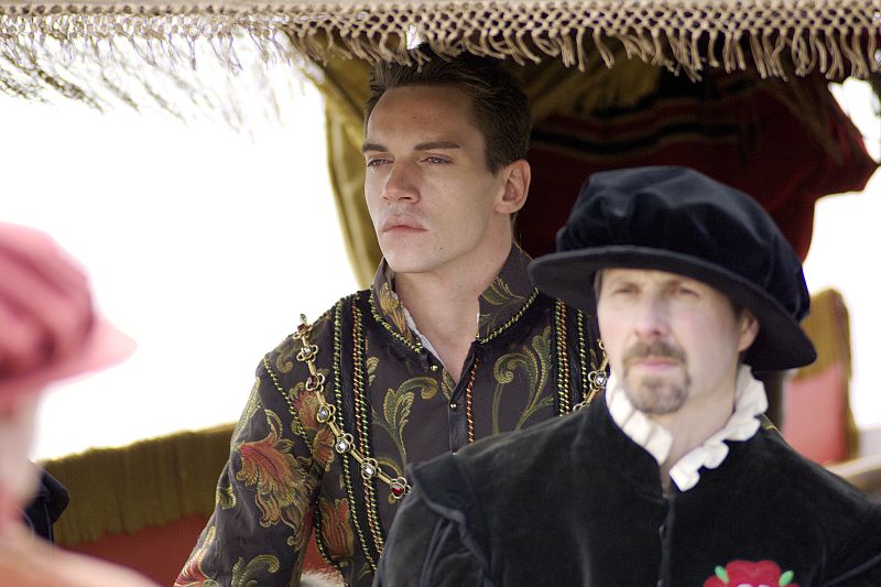 Jonathan Rhys Meyers como Enrique VIII, Rey de Inglaterra y Señor de Irlanda