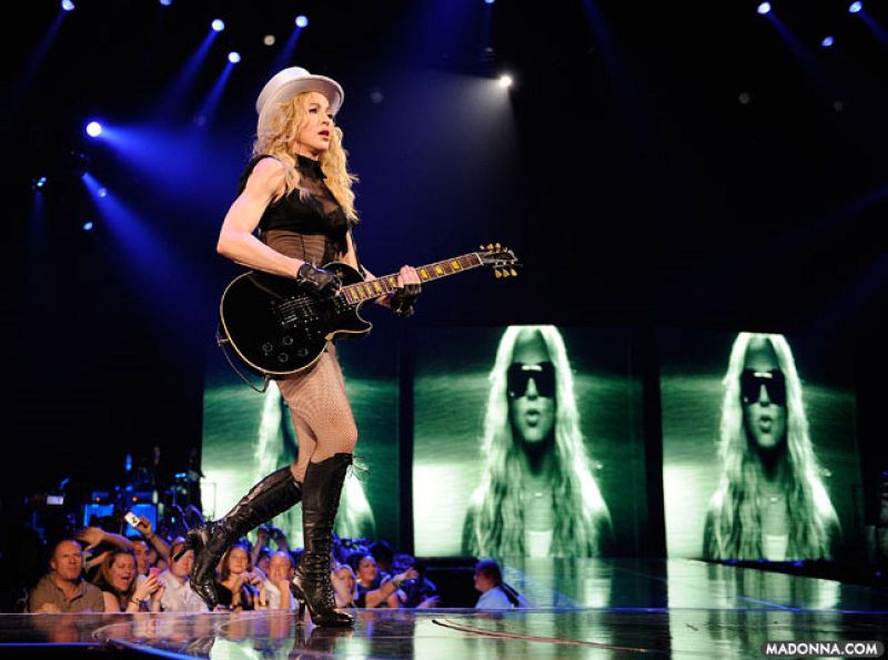 Corazón - Madonna durante uno de sus conciertos