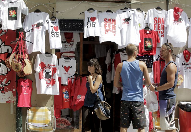 TURISTAS LLEGAN A PAMPLONA