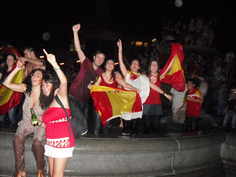 Celebración en Trafalgar Square, Londres