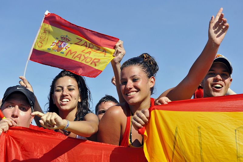 AMBIENTE ANTES DE LA LLEGADA DE LA SELECCION ESPAÑOLA DE FUTBOL A PUENTE DEL REY