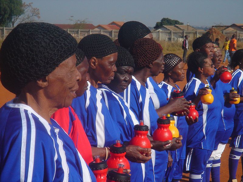 Abuelas futboleras enTembisa (Sudáfrica)