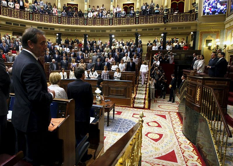 Antes de comenzar el Debate sobre el Estado de la Nación, el presidente del Congreso, José Bono, ha querido recordar a Félix Pons, ex presidente de la Cámara Baja, fallecido el pasado día 2 de julio en Palma.