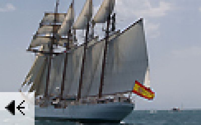 "Elcano" desplaza 3.770 toneladas. De proa a popa mide 113 metros. Y de babor a estribor, 13