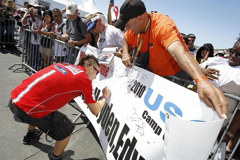 Hayden cuenta con cientos de seguidores en el circuito californiano.