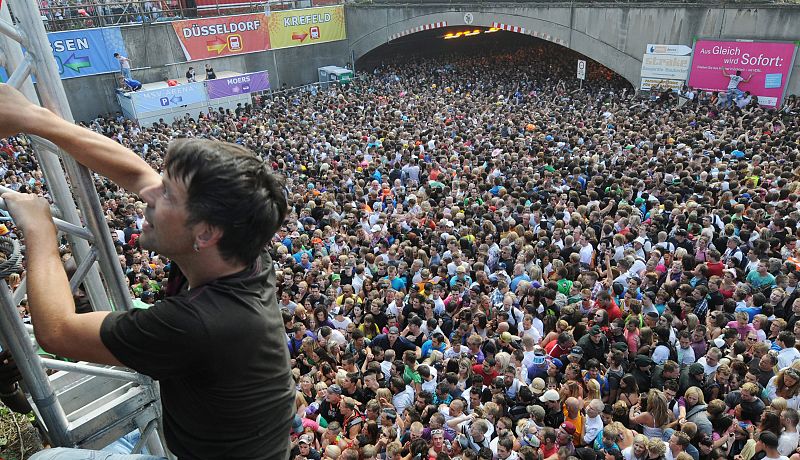 AL MENOS 15 PERSONAS MUERTAS EN DUISBURGO DURANTE LA CELEBRACIÓN DEL "LOVEPARADE"