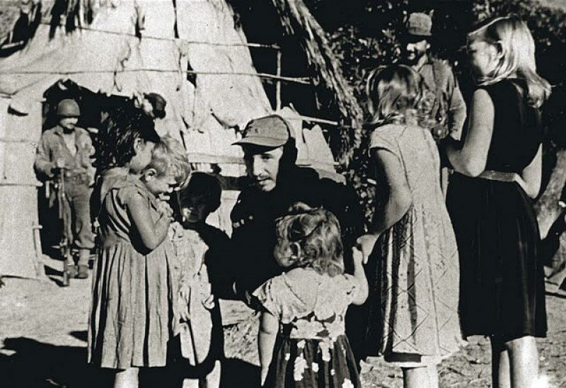 Fidel Castro en la Sierra Maestra en 1958