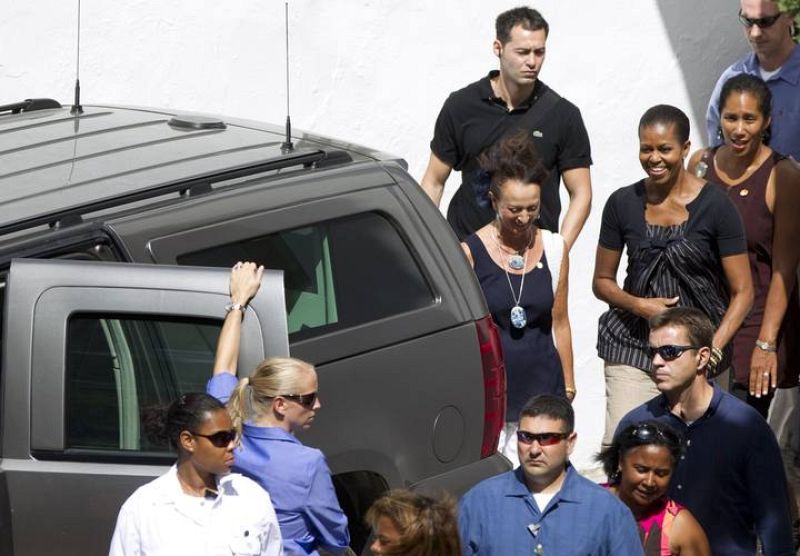 MICHELLE Y SASHA OBAMA EN RONDA