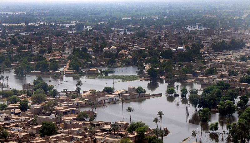 VISTA AÉREA DE ZONAS INUNDADAS EN MUZAFFARGARH