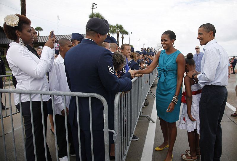 Obama visita Florida para evaluar el impacto del vertido en la zona