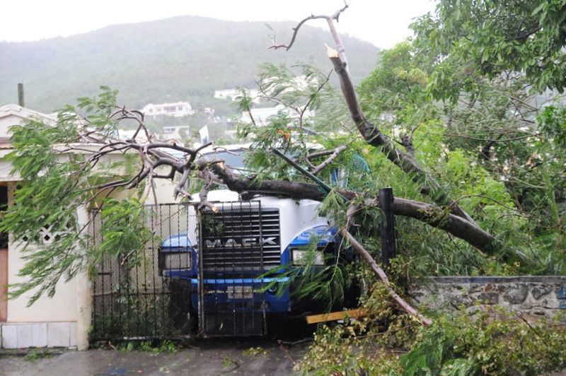 EFFECTS OF THE HURRICANE EARL