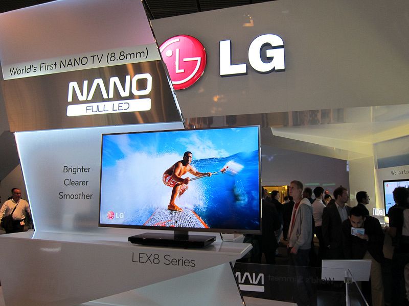 La tecnología NANO de LG incrementa el brillo, la claridad y el contraste de la imagen, y consigue un movimiento de imagen más suave que en modelos anteriores.