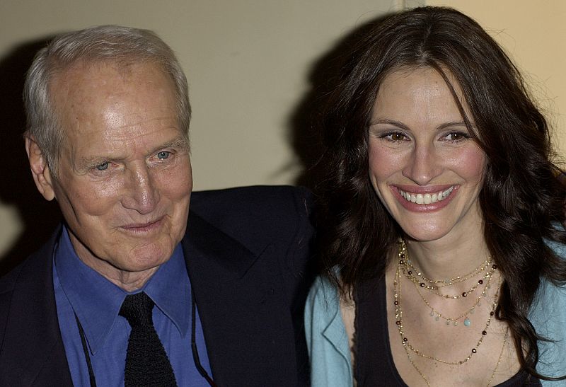Paul Newman y Julia Roberts durante una gala benéfica en 2005