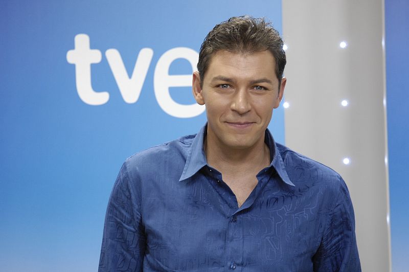 Juanjo Pardo conduce a diario Para todos La 2