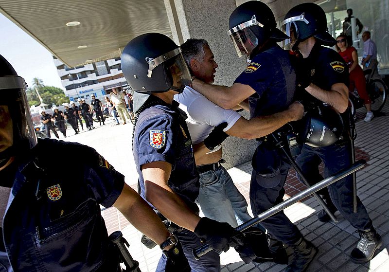 Detención de un manifestante