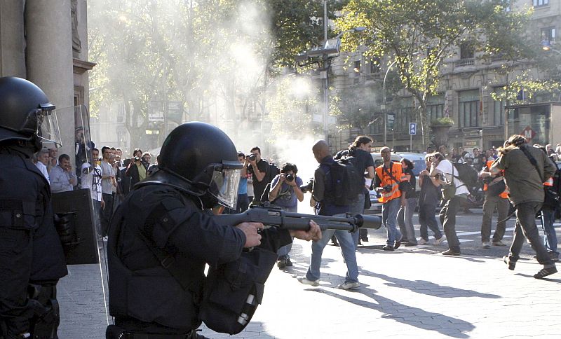 DISTURBIOS DURANTE LA HUELGA GENERAL EN BARCELONA