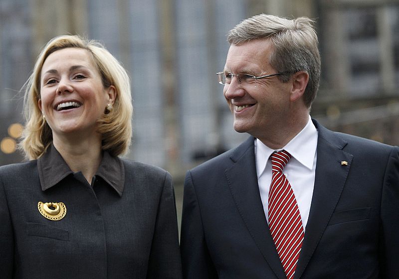 German President Wulff and his wife Bettina arrive for ceremonies marking the country's 20th anniversary of reunification in Bremen