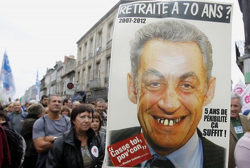 Private and public sector workers attend a demonstration over pension reform in Bordeaux