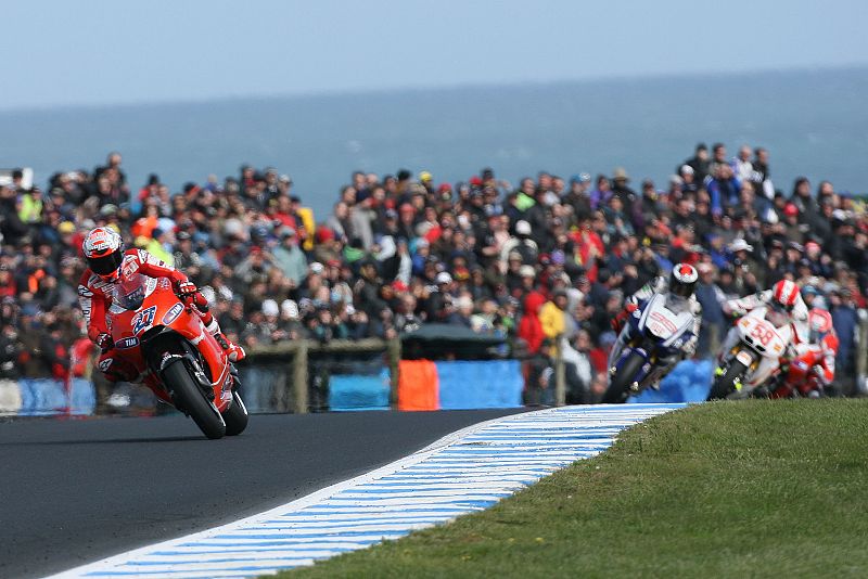 Desde los primeros compases el 27 de Ducati dejó atrás a sus competidores.