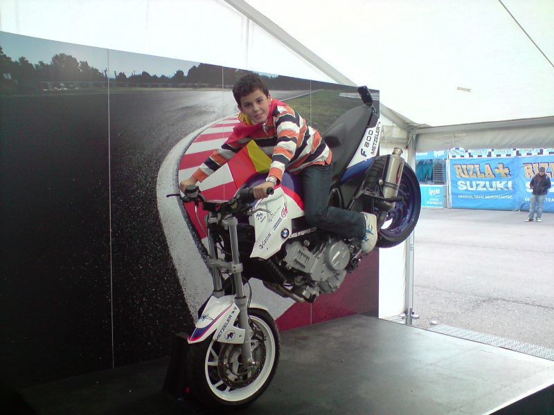 Adrian Zaballos Vela.