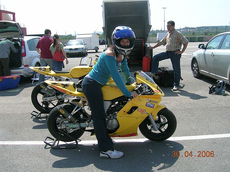 LAURA PICAZO ARMERO.