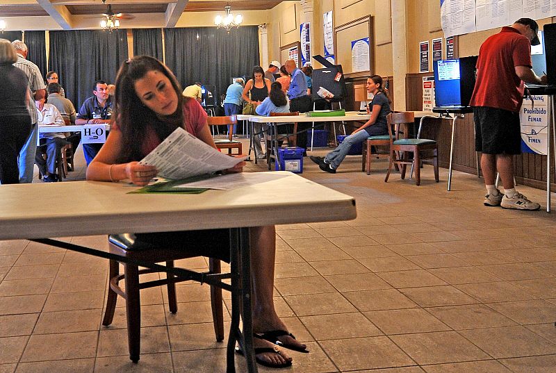 Este colegio electoral de Miami ha sido uno de los primeros en abrir en la costa Este y en todo Estados Unidos.