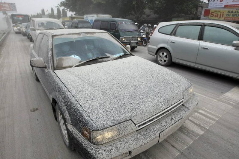 OTRA ERUPCIÓN DEL VOLCÁN MERAPI PROVOCA 48 MUERTOS EN INDONESIA