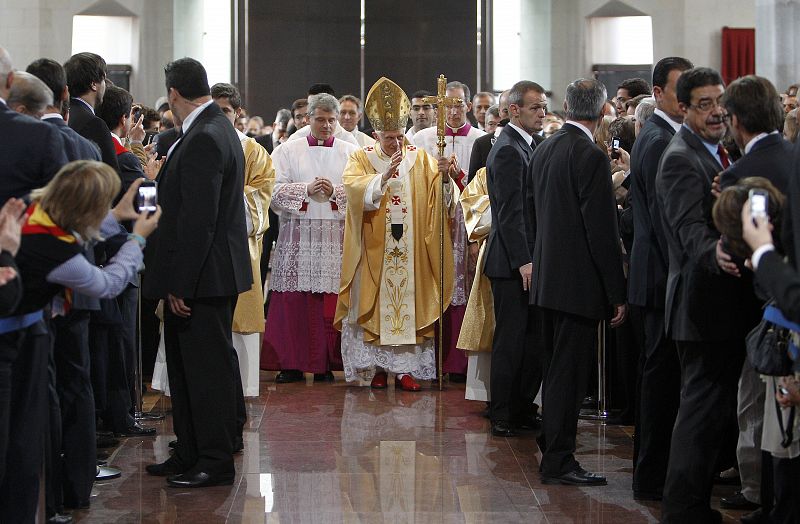 El papa Benedicto XVI momentos antes de la celebración de la misa.