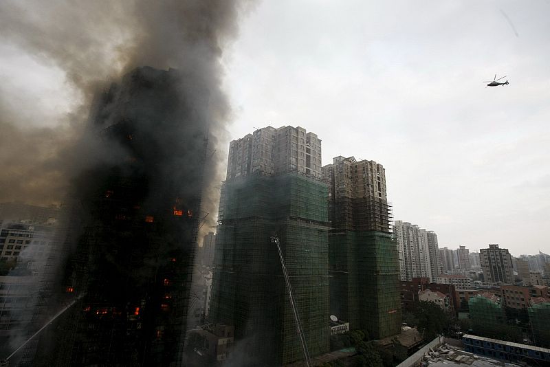 Las llamas no han afectado a otros dos edificios cercanos