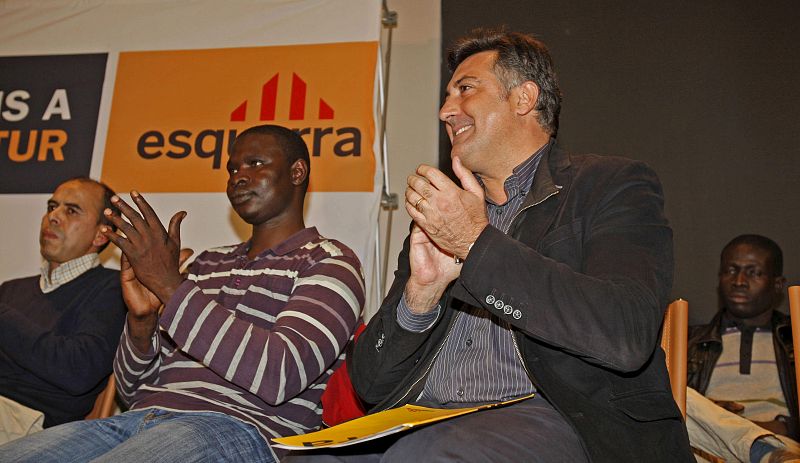 El candidato de ERC, Joan Puigcercós, explica sus propuestas en materia de inmigración en un acto en Barcelona.