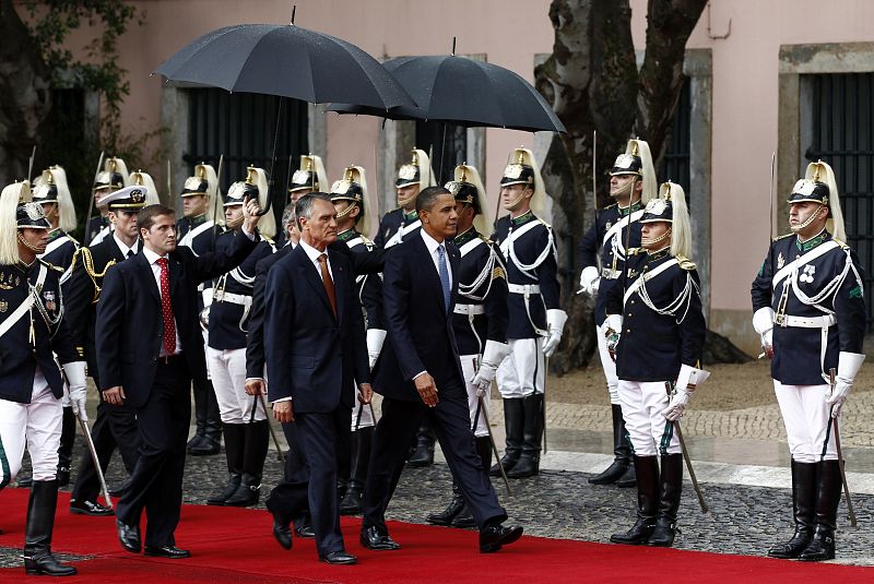 Barack Obama durante la ceremonia que se ha organizado en el palacio presidencial portugués para celebrar la Cumbre de la OTAN