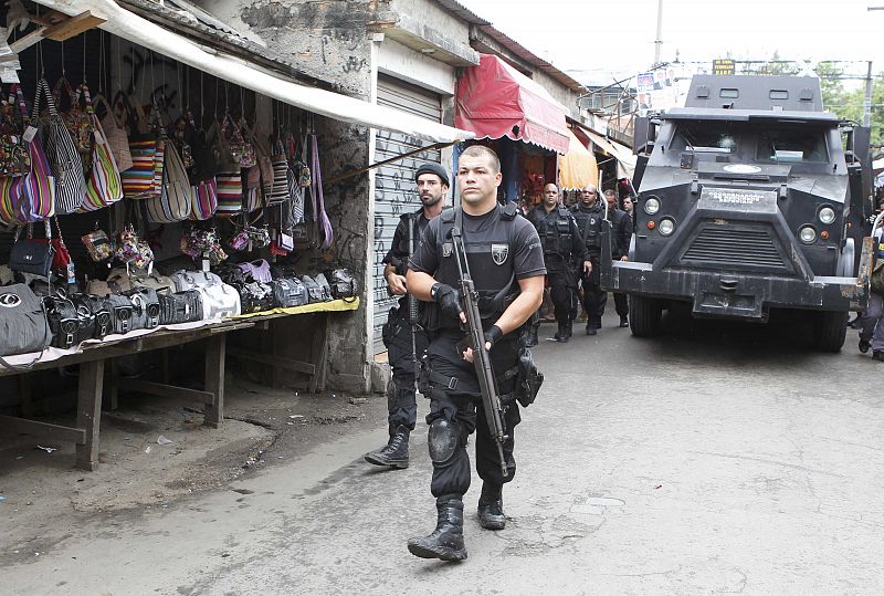 La Policía ha ocupado las 'favelas', desalojando a varias bandas de narcotraficantes.