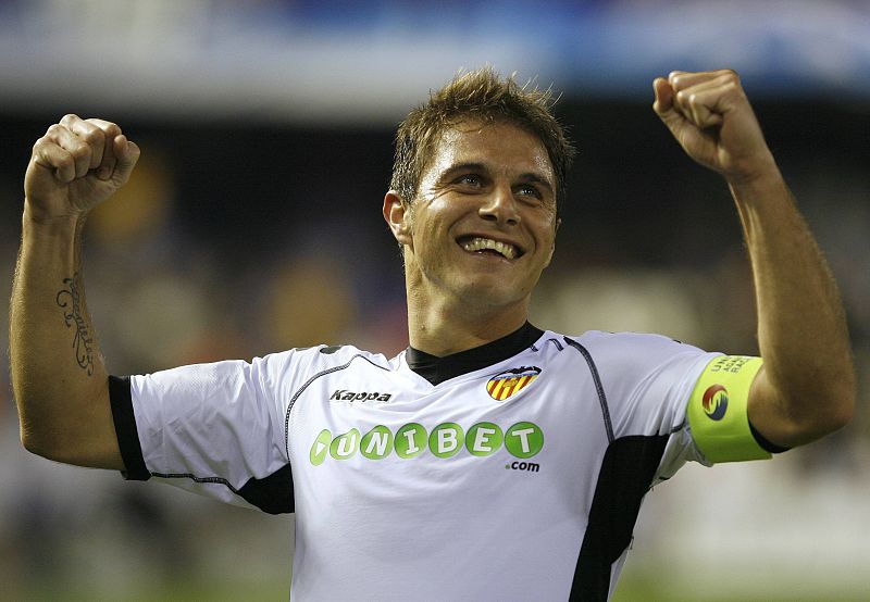 El capitán del Valencia, Joaquin, puso el arte en Mestalla.