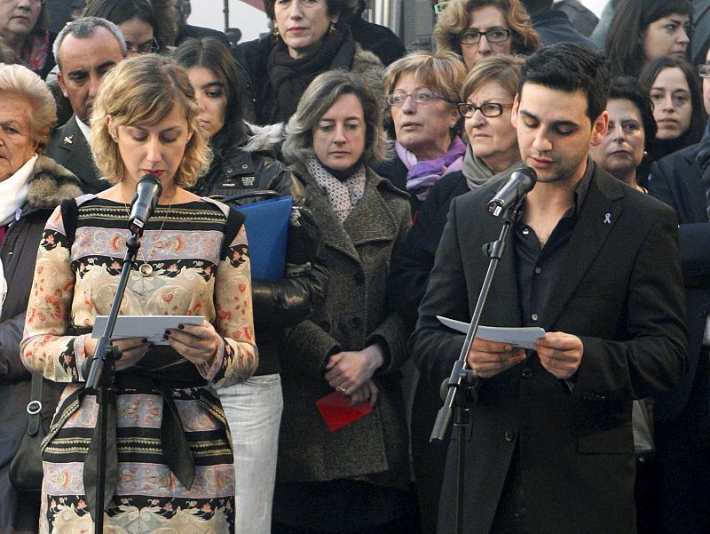 Los actores Cecilia Freire y Fran Perea, durante el acto de homenaje en el Instituto de la Mujer.