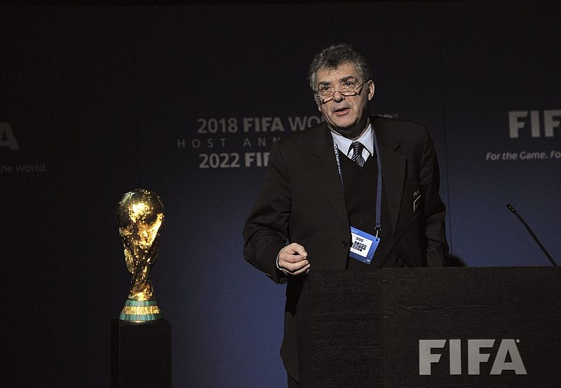 El presidente de la Federación Española de Fútbol, Ángel María Villar, se dirige al Comité Ejecutivo de la FIFA en Zúrich