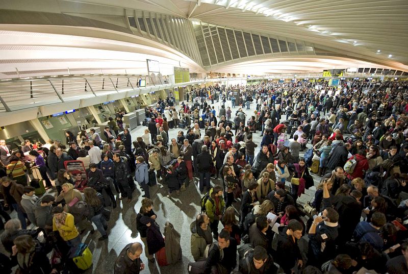 CIERRE DE AEROPUERTOS ESPAÑOLES