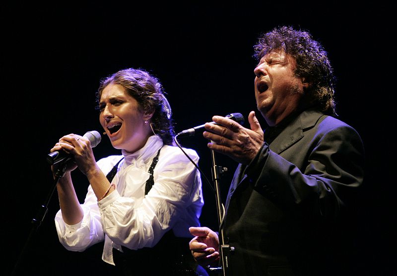 Enrique Morente y su hija, Estrella Morente, ofrecen un concierto en el festival de Cap Roig en Palafrugell, Girona