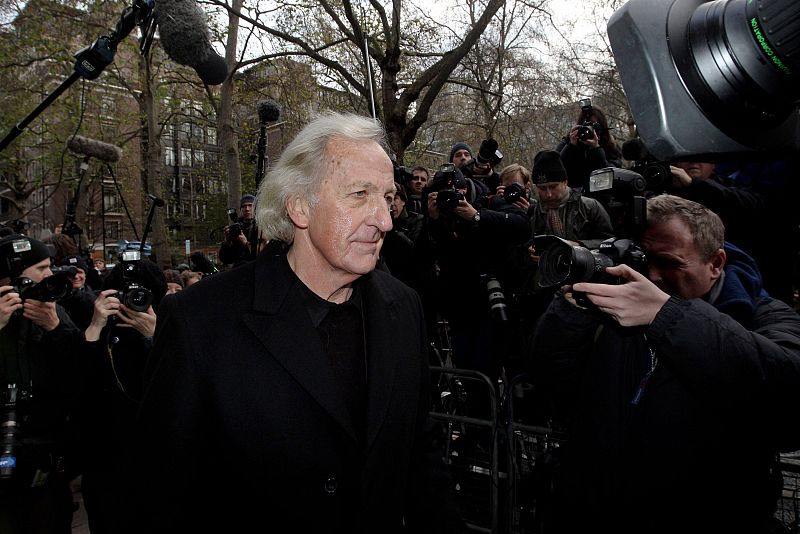 El periodista de investigación John Pilger, otro de los prominentes activistas en favor del fundador de Wikileaks.