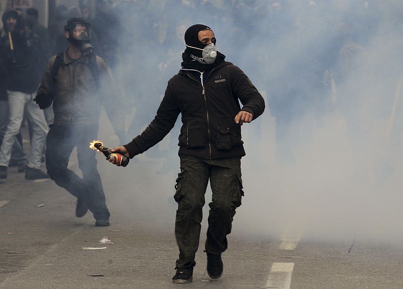DISTURBIOS DURANTE UNA MANIFESTACIÓN CONTRA LAS MEDIDAS DE AUSTERIDAD DEL GOBIERNO