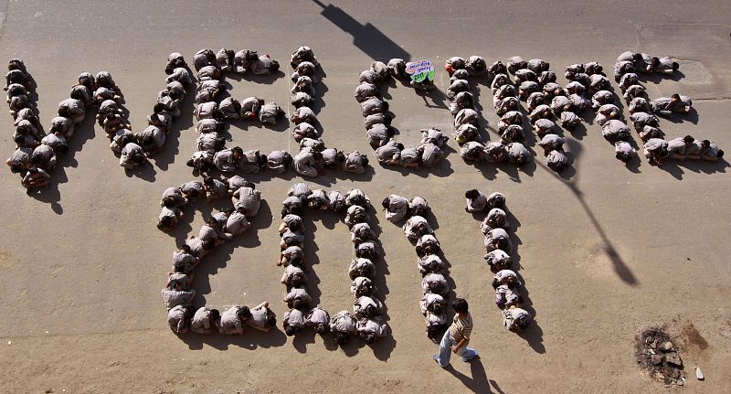 Estudiantes de la ciudad india de Ahmedabad esperan un buen 2011