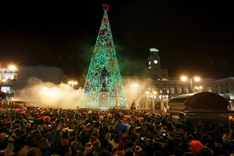 La Puerta del Sol de Madrid, centro de las celebraciones del Año Nuevo en España