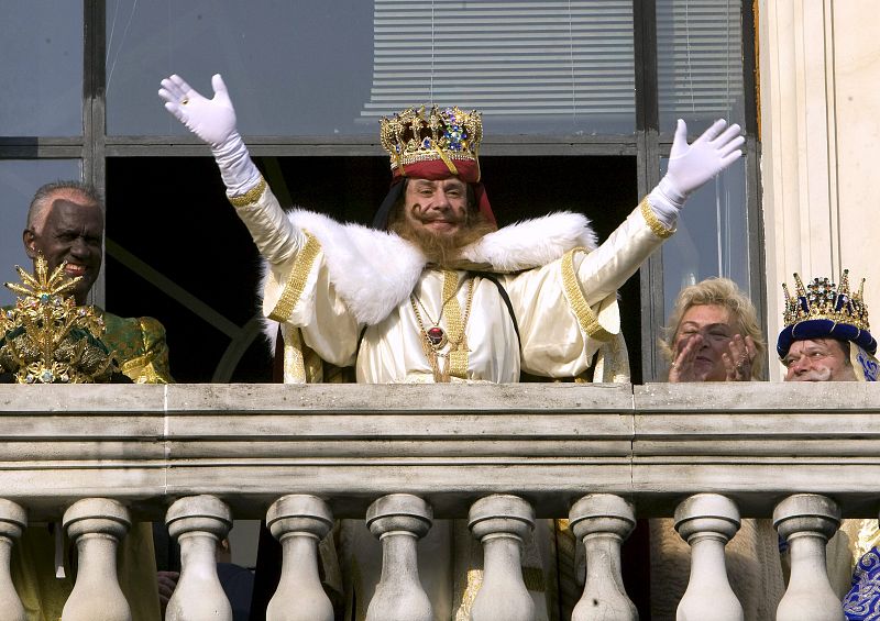 CAYETANO MARTINEZ DE IRUJO REY GASPAR EN LA CABALGATA DE SEVILLA