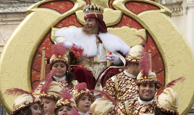 CAYETANO MARTINEZ DE IRUJO REY GASPAR EN LA CABALGATA DE SEVILLA